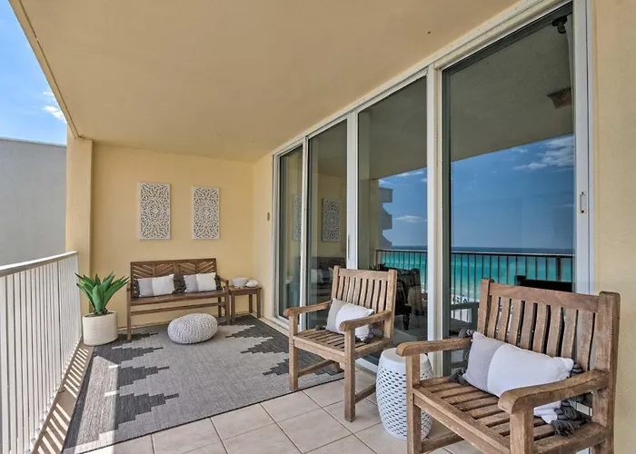 Beachfront Fort Walton Beach Condo W/ Pool Access!